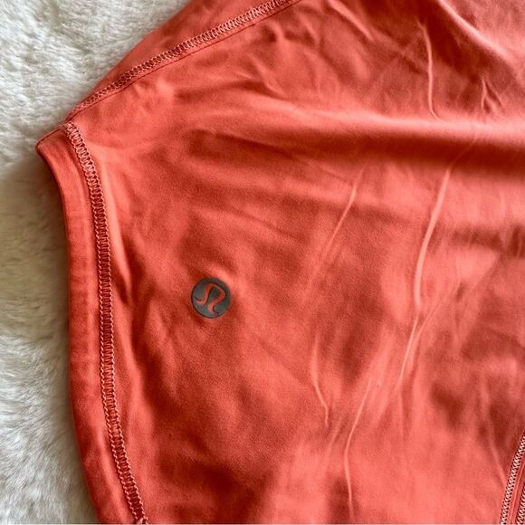 Lululemon Tank Top Women’s Medium - Picture 3 of 6